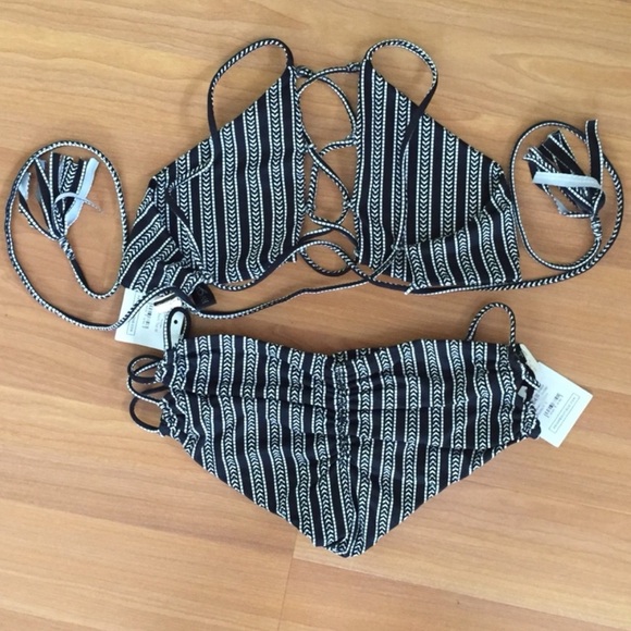 Indah bikini set - Picture 5 of 6